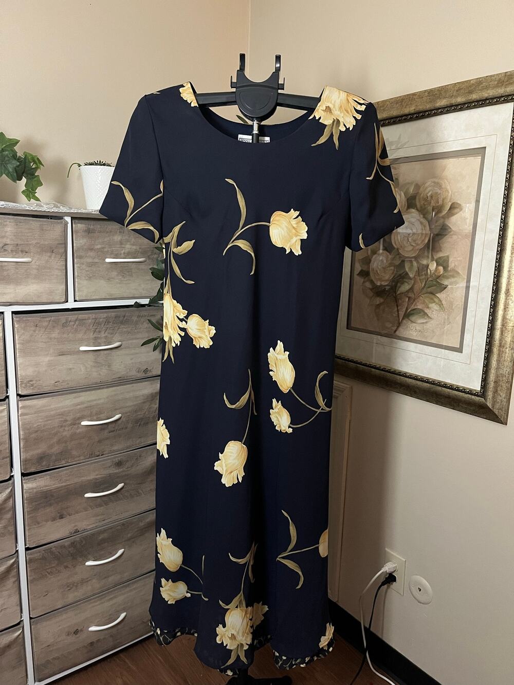 Jessica Howard Woman Size 16 Navy Blue Yellow Floral Maxi Dress Short Sleeve